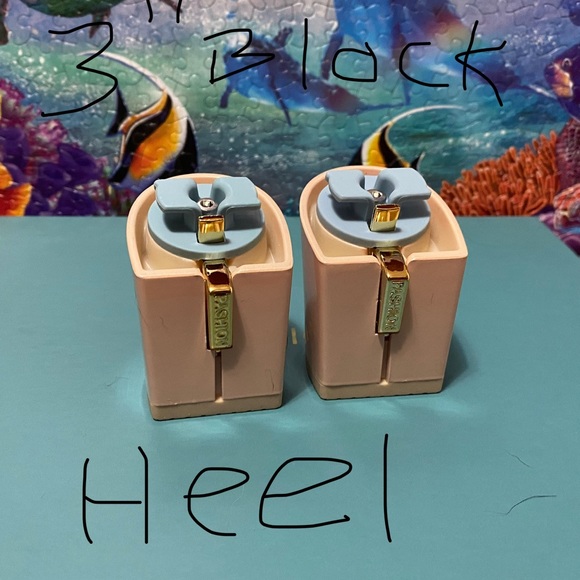 Pashion Footwear convertible heels. Size 5 - Picture 9 of 11